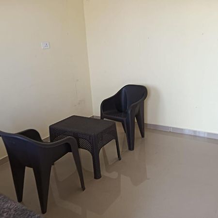 Surathi Enclave Standard Rooms Karumattampatti ภายนอก รูปภาพ