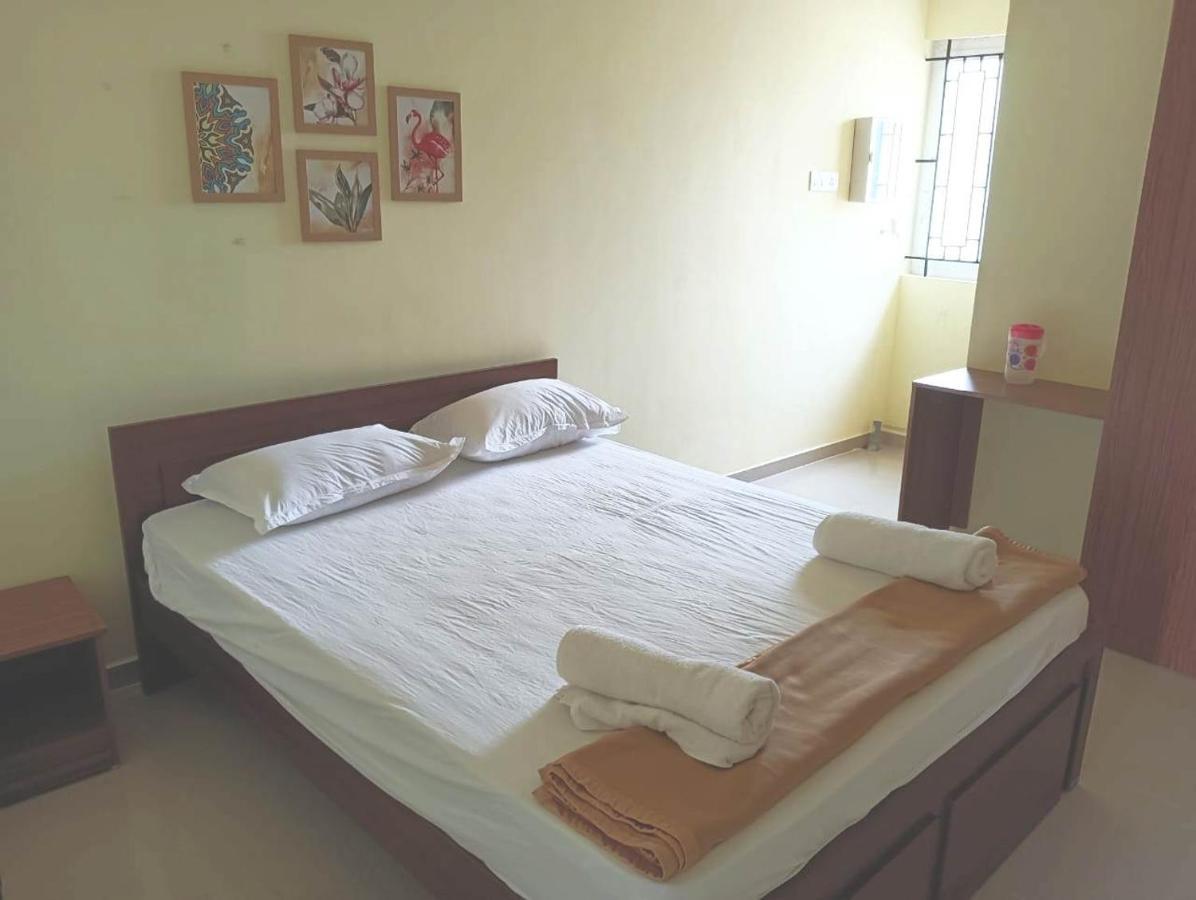 Surathi Enclave Standard Rooms Karumattampatti ภายนอก รูปภาพ