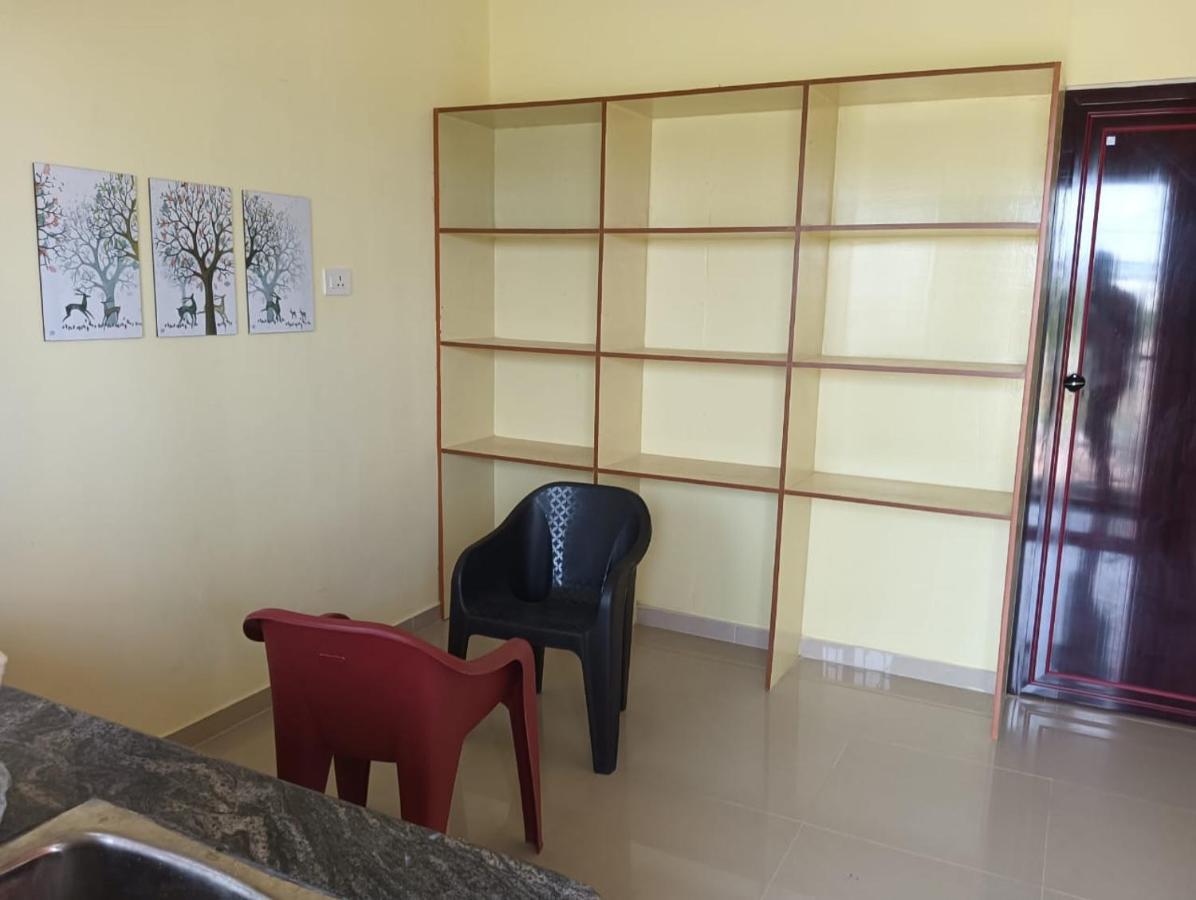 Surathi Enclave Standard Rooms Karumattampatti ภายนอก รูปภาพ